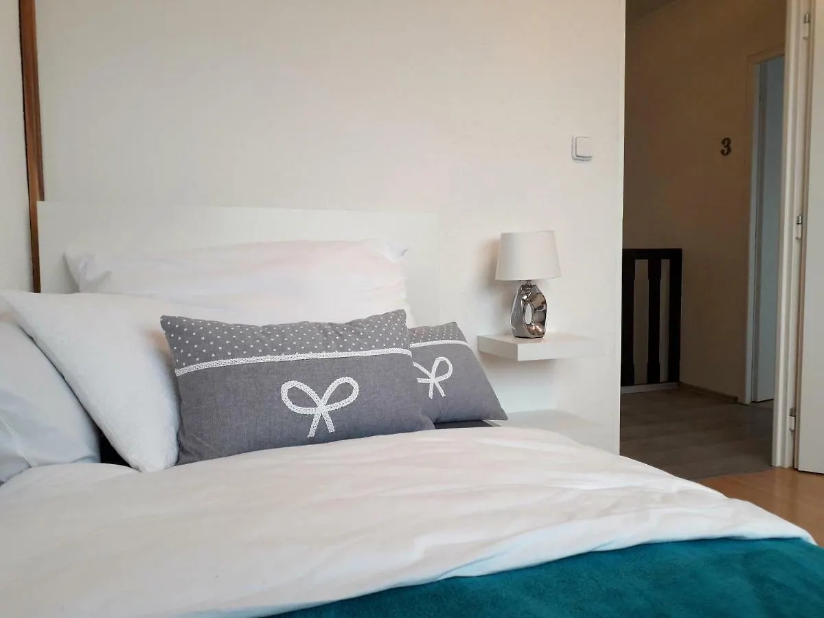 Luxury Living Apartment Knezeves   Knezeves (Prague-West)